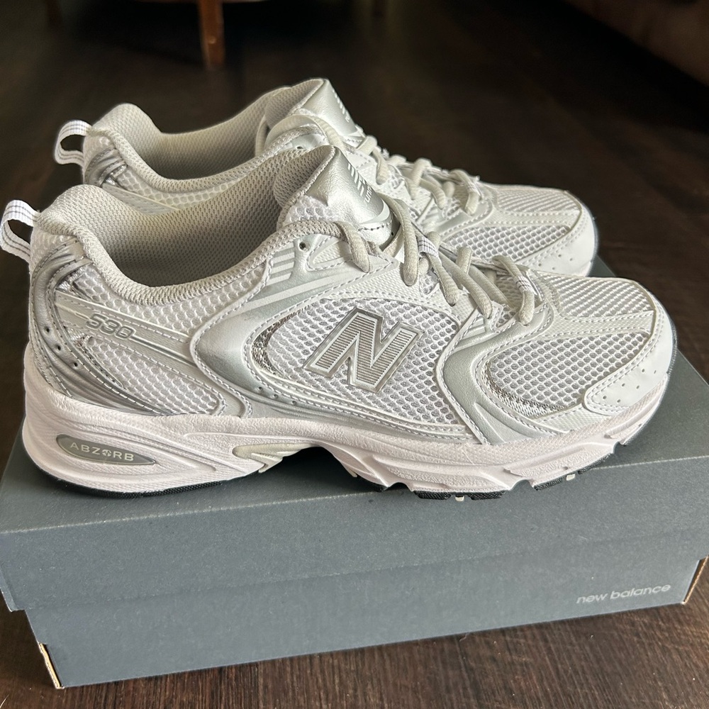 COPY - NWT New Balance 530EMA